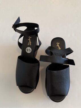 Seychelles Black Open-Toe Ankle-Strap Platform Sandals